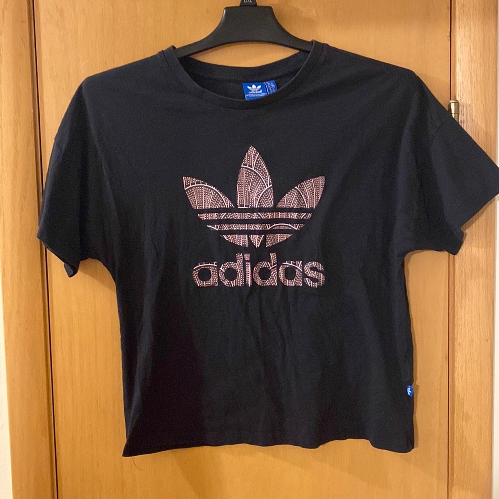 Adidas Trefoil Logo Short Sleeve Boxy Tee T-Shirt Black Pink Size Small